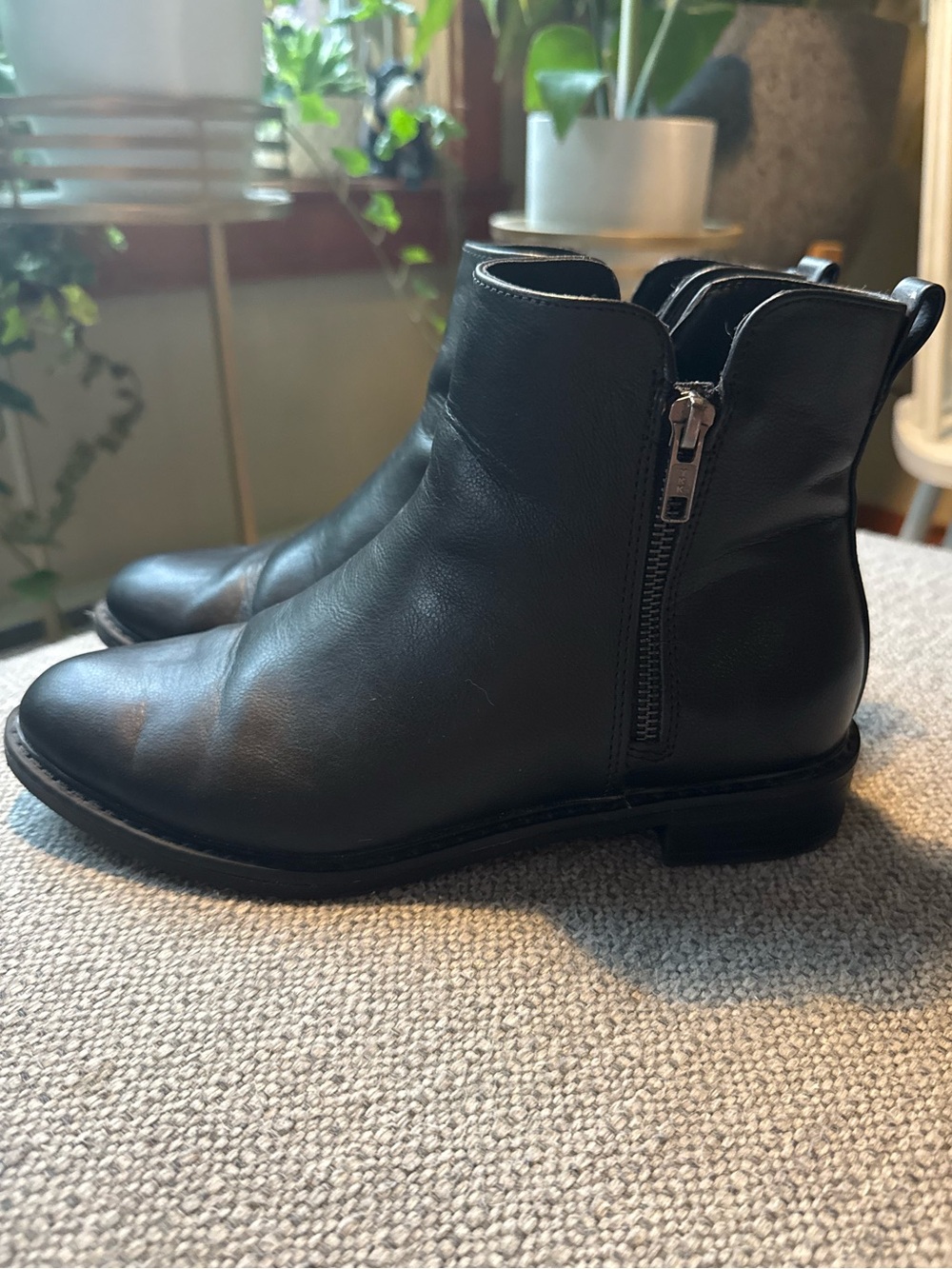 Universal Thread Ankle Boots - Picture 2 of 5